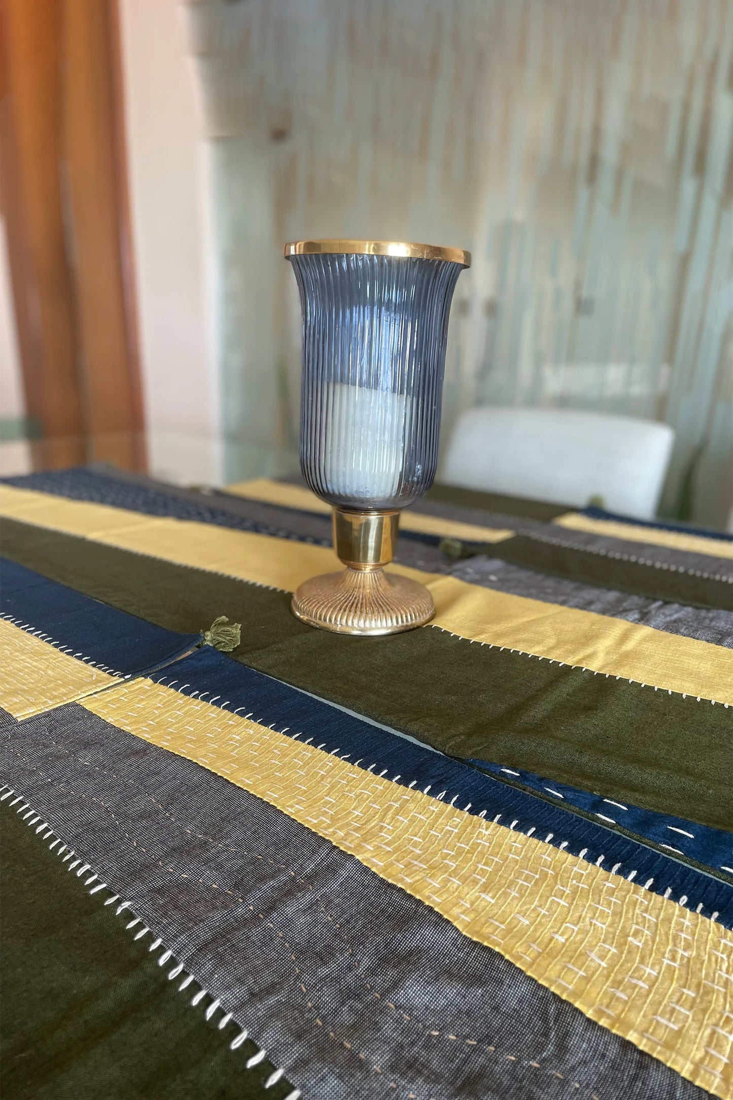 Olive Waves Table Linen Set (Set of 1 Table Runner and 4 Mats)